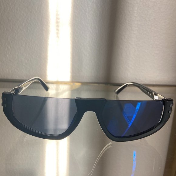 Diesel Sunglasses - Picture 1 of 2